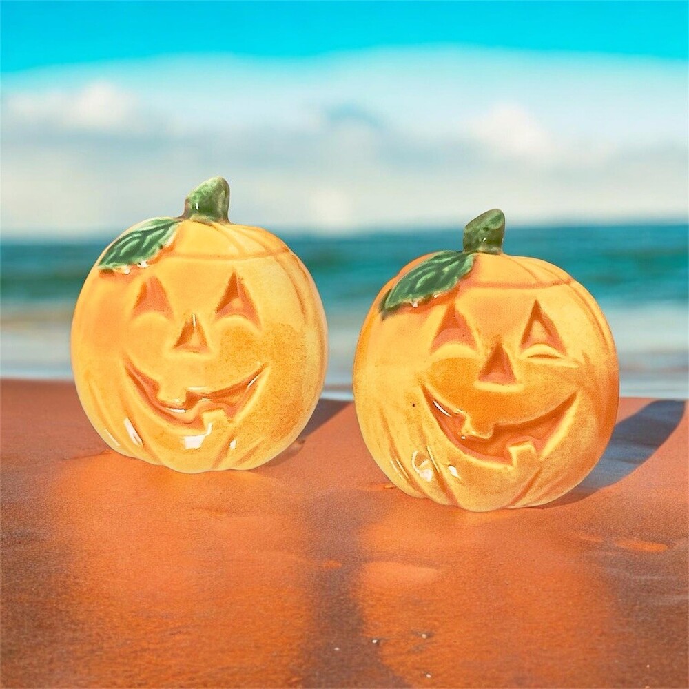 Vintage Halloween Jack-O'-Lantern Pumpkin Stud Earrings Orange  Ceramic Pierced